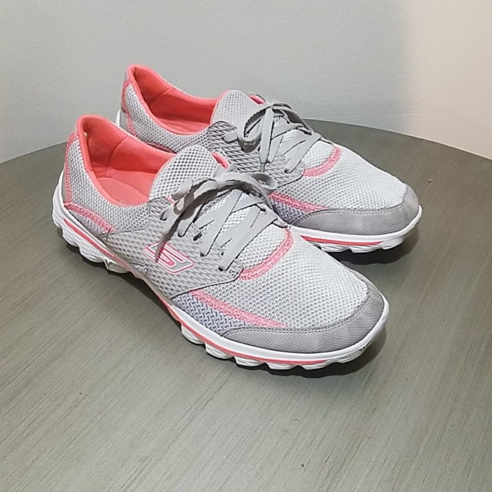 Skechers GoWalk 2